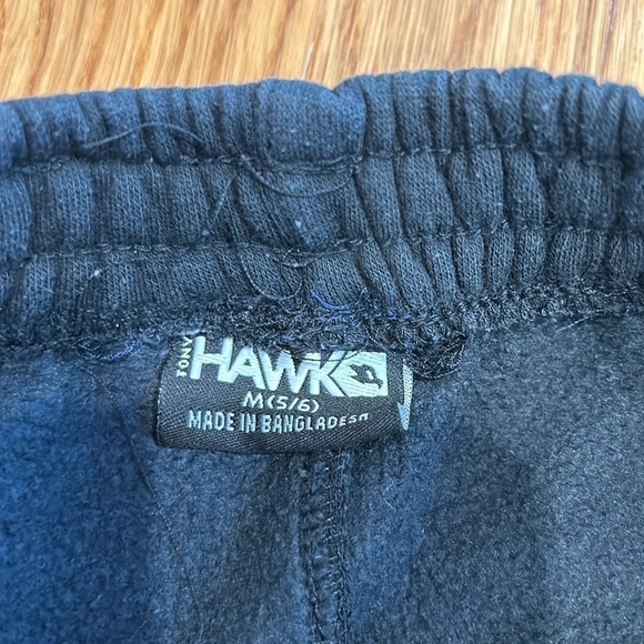 Bundle boys play clothes 4 piece lot pants and tops size 5/6 black and red - Picture 8 of 12